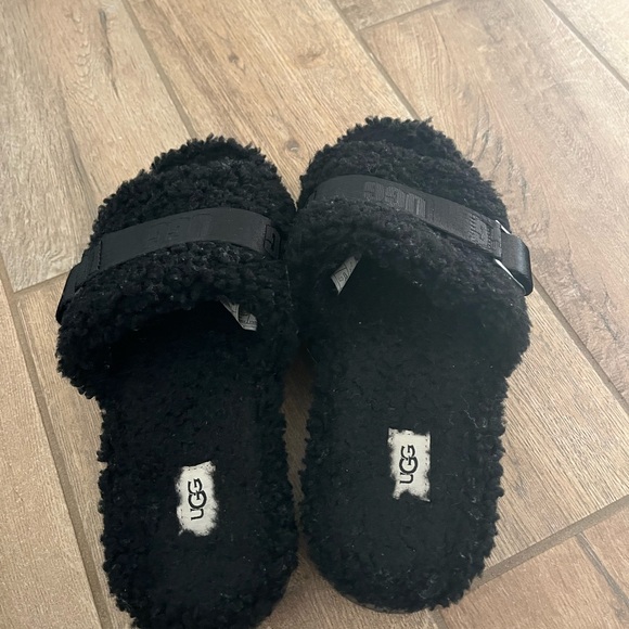UGG Fluffita Black slides - Picture 6 of 6